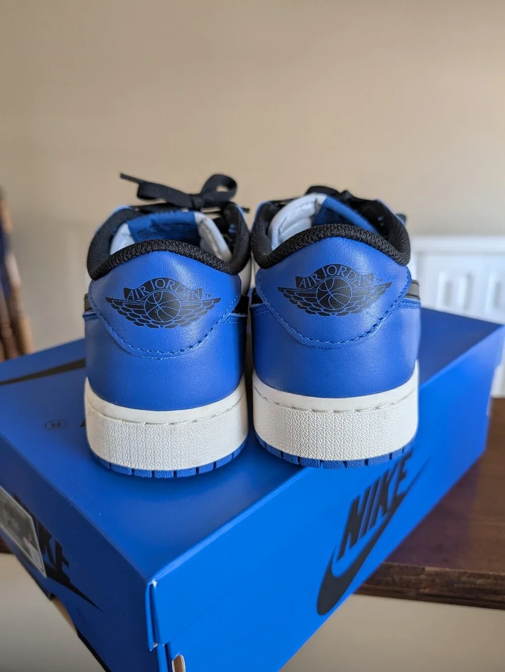 Air Jordan Retro Low OG Game Royal Youth Size 7 - Picture 5 of 10